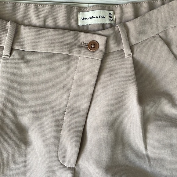 Abercrombie & Fitch tailored tapered pants in beige/cream size 10 - Picture 3 of 5